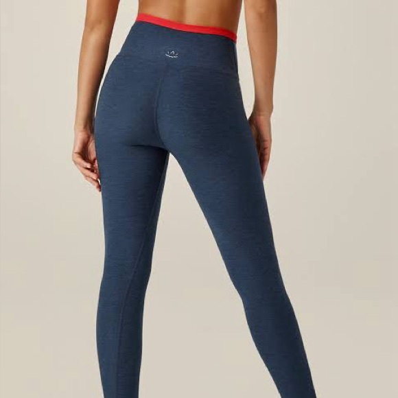 NWT Beyond Yoga
Spacedye Outlines High Waisted Midi Leggings Sz S/P/P - Picture 3 of 8